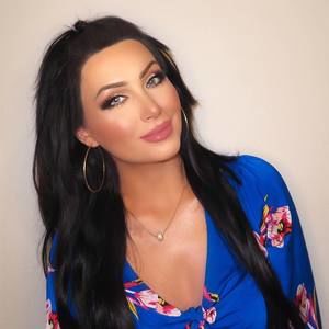 Meet your Posher, Farnaz